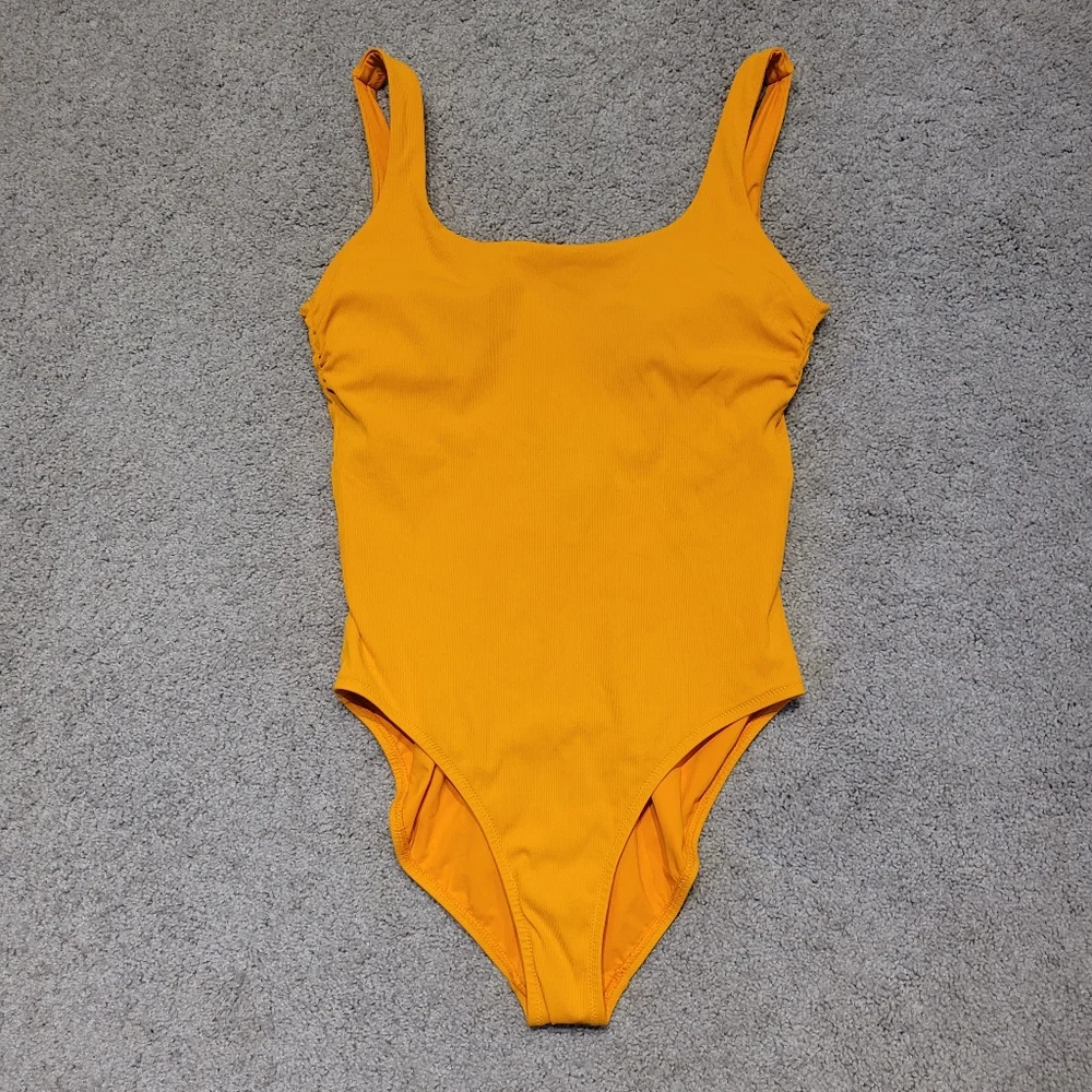 Athleta Cloudbreak‎ Orange Ribbed One-Piece Swimsuit